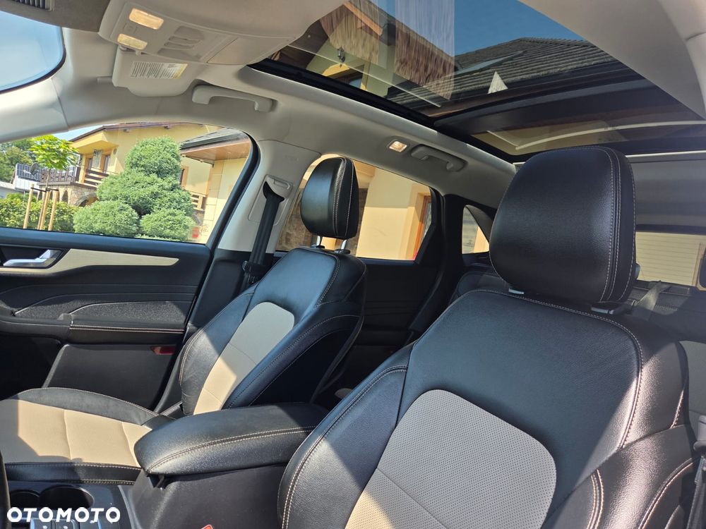 Ford Kuga 2.0 EcoBoost 4x4 Titanium - 37