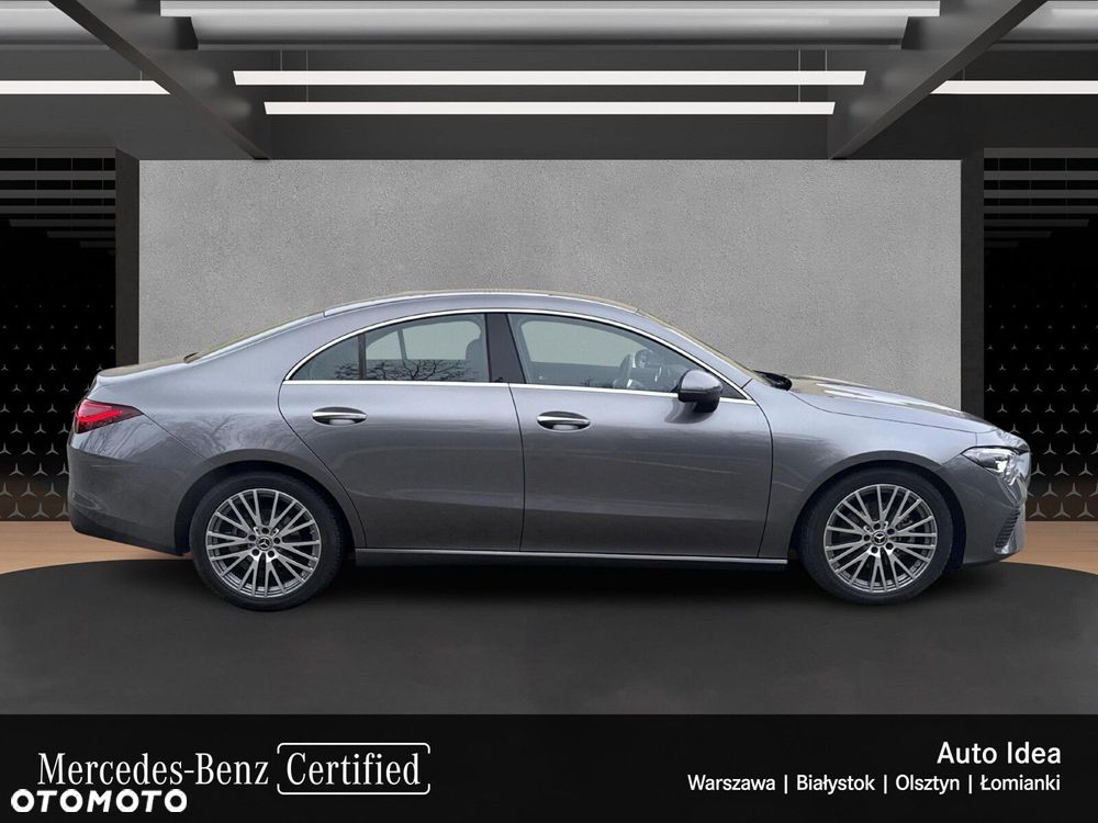 Mercedes-Benz CLA 180 Progressive 7G-DCT - 10