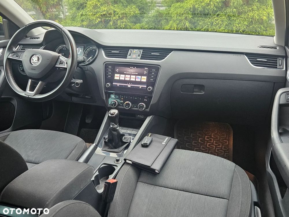 Skoda Octavia 1.5 TSI ACT Sportline - 13