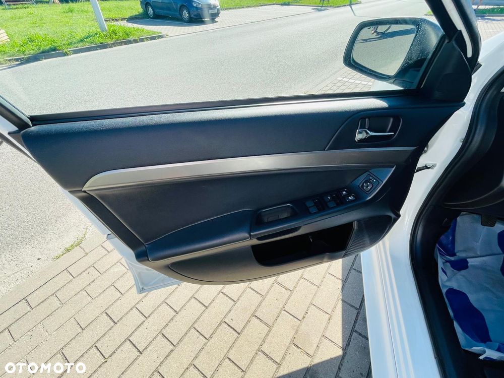 Mitsubishi Lancer 1.6 ClearTec Invite - 17