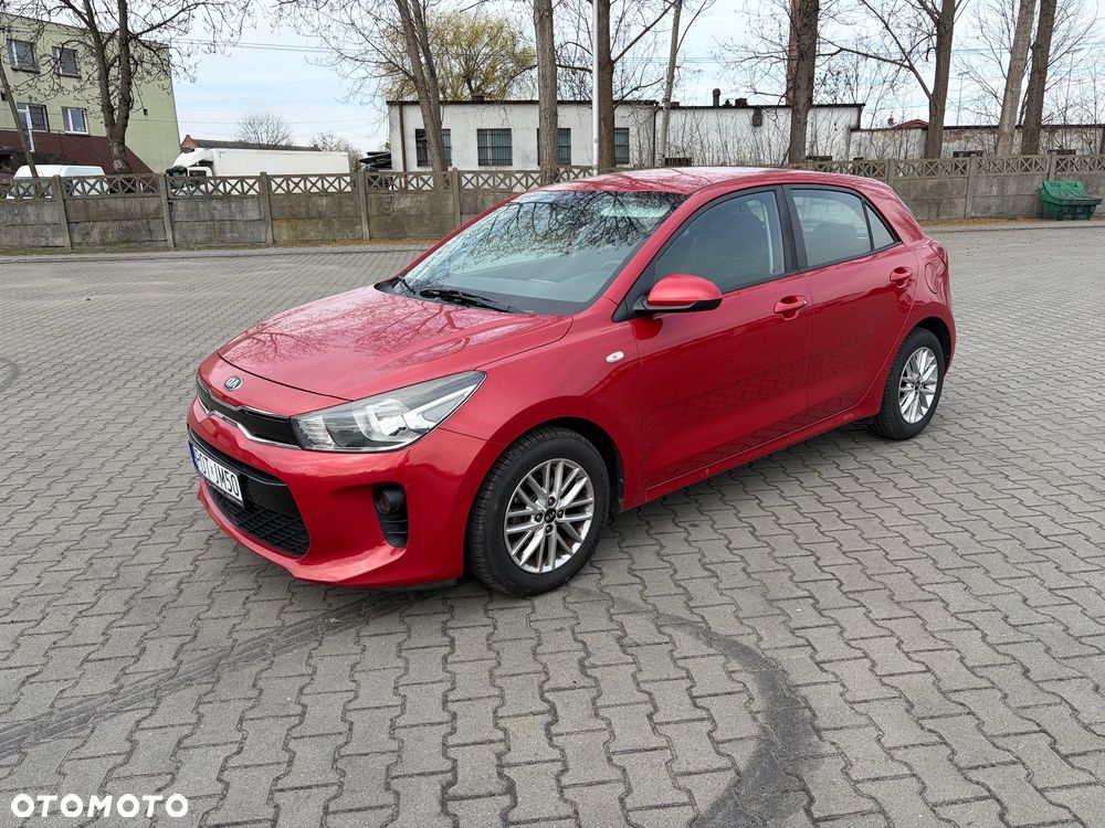 Kia Rio 1.2 L - 1