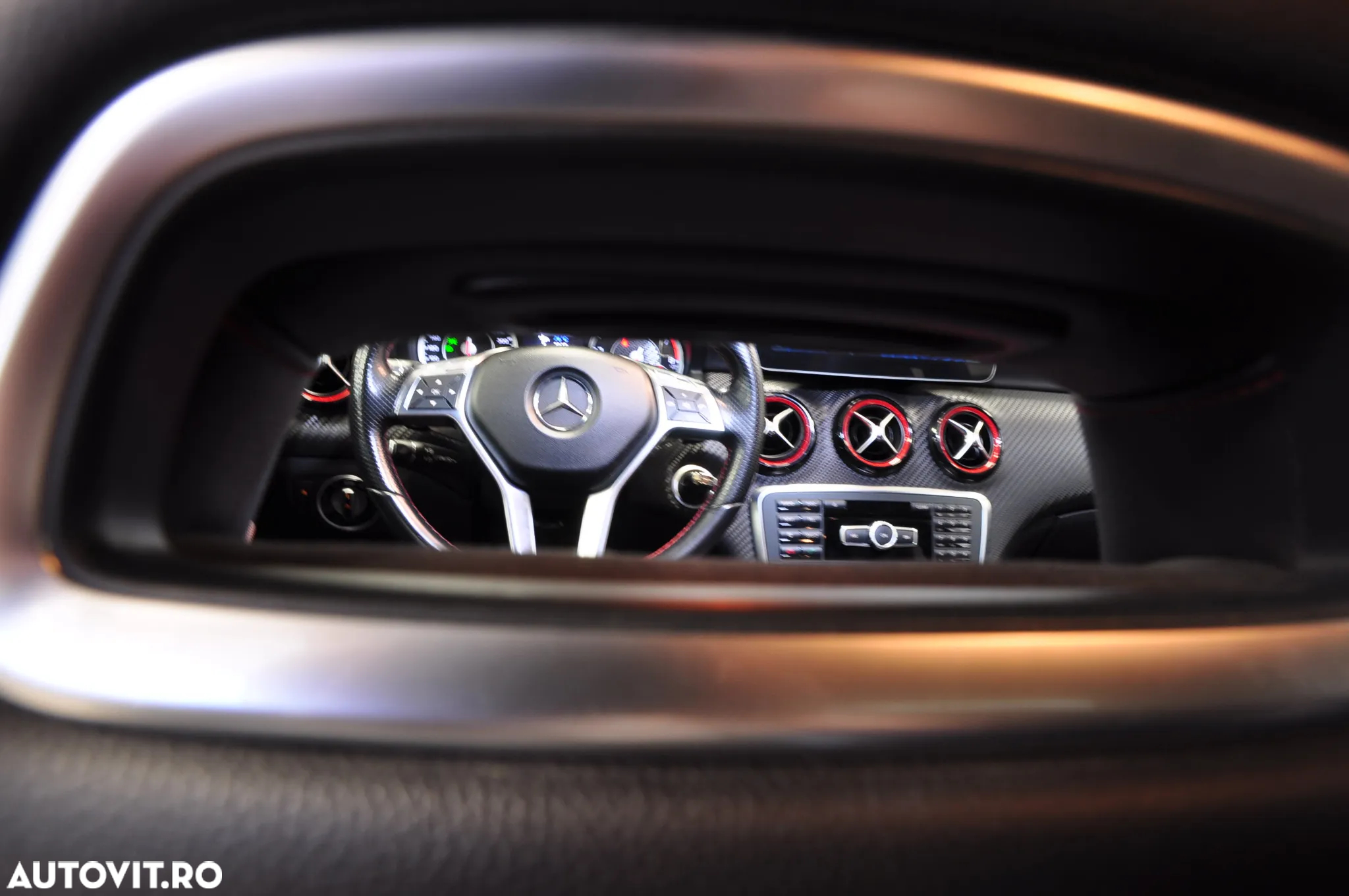 Mercedes-Benz A 45 AMG 4MATIC Aut. - 16