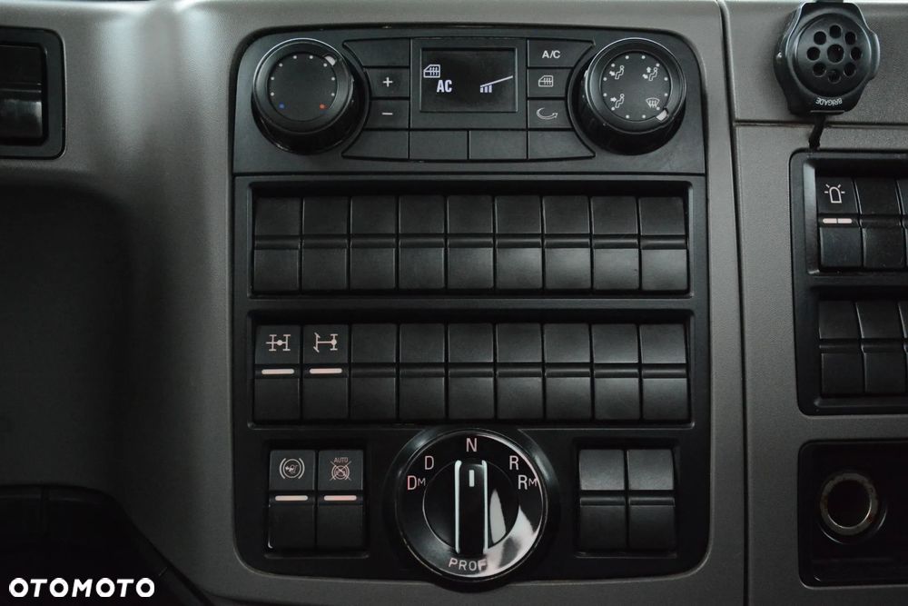 MAN TGS 32.420 / 2019r / 8x4 / Zabudowa CIFA / Niski przebieg / 9m3 / Nowe opony - 17