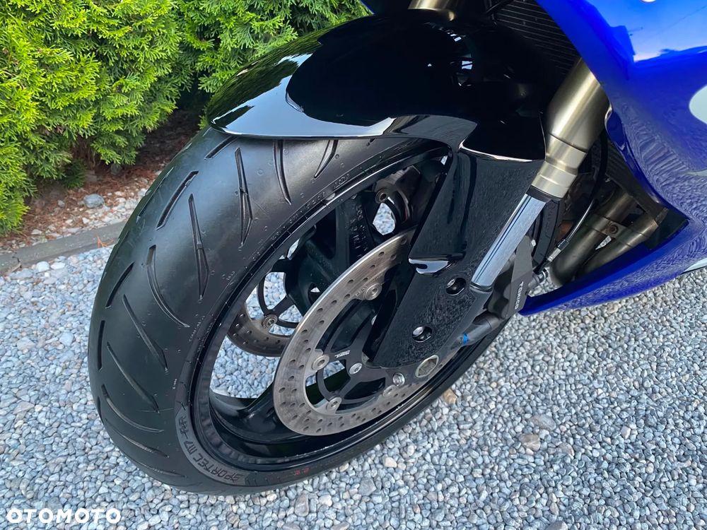 Suzuki GSX-R - 12