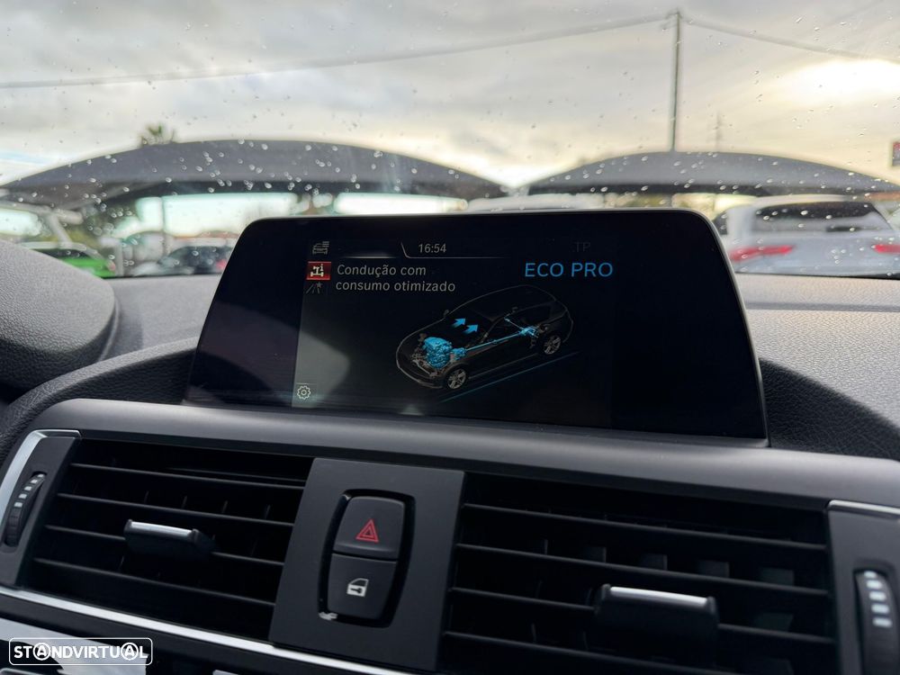 BMW 116 d Pack M Auto - 25