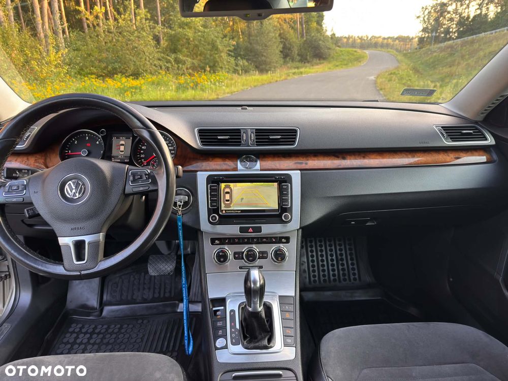 Volkswagen Passat 2.0 TDI Highline DSG - 6