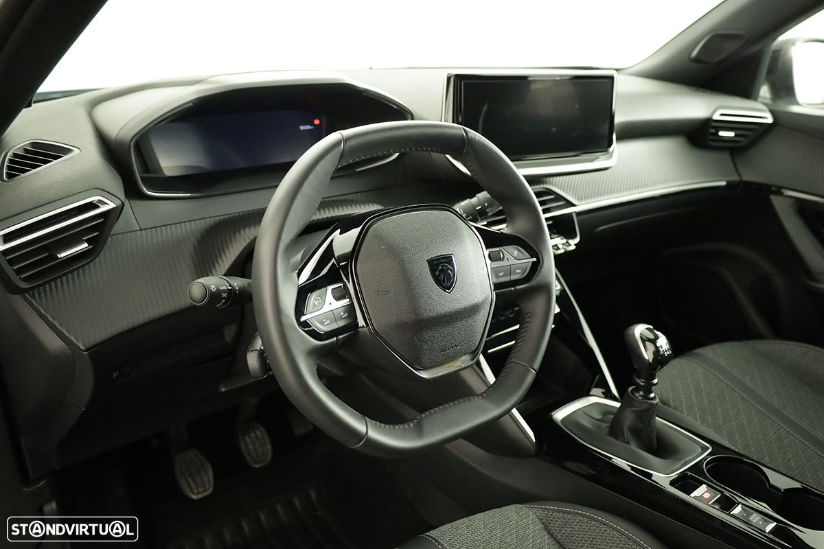 Peugeot 2008 1.2 PureTech Allure - 6