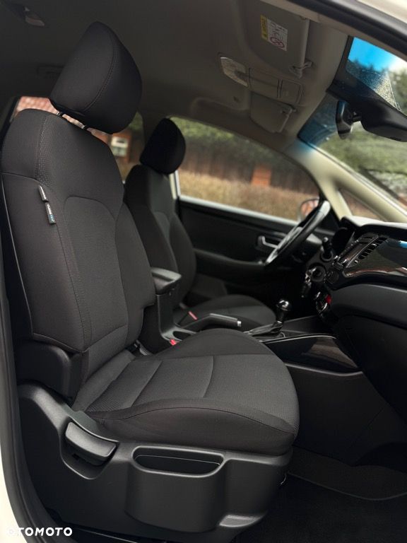 Kia Carens 1.7 CRDi 141 ISG Dream-Team Edition - 35