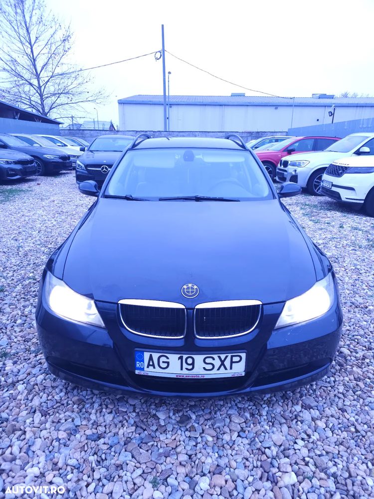 BMW Seria 3 320d Touring - 2