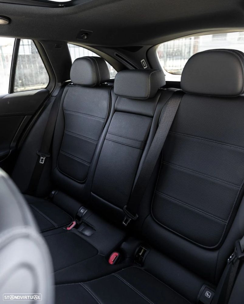 Mercedes-Benz C 300 e Avantgarde - 8