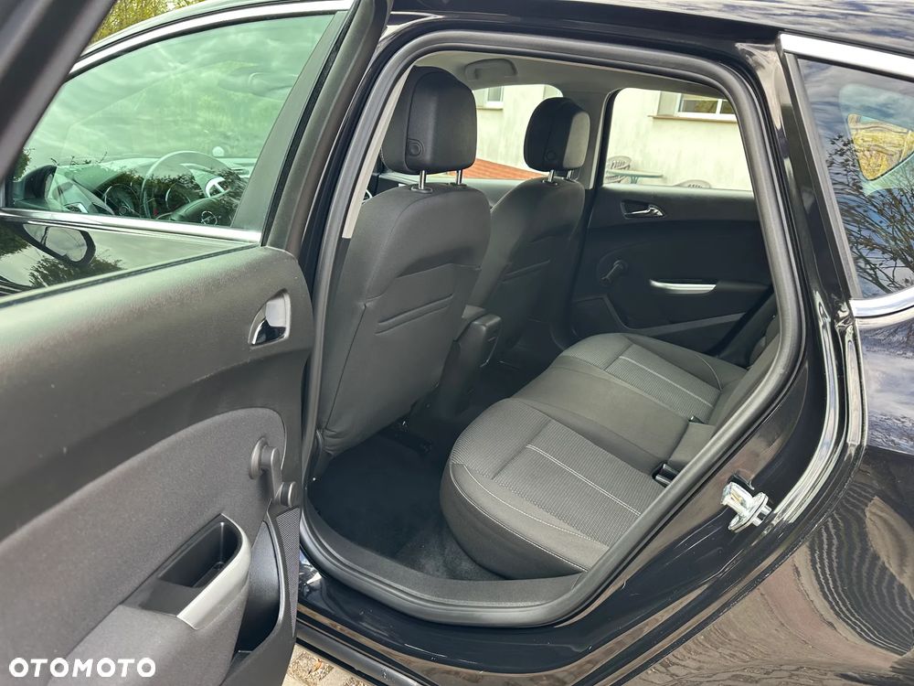 Opel Astra - 25