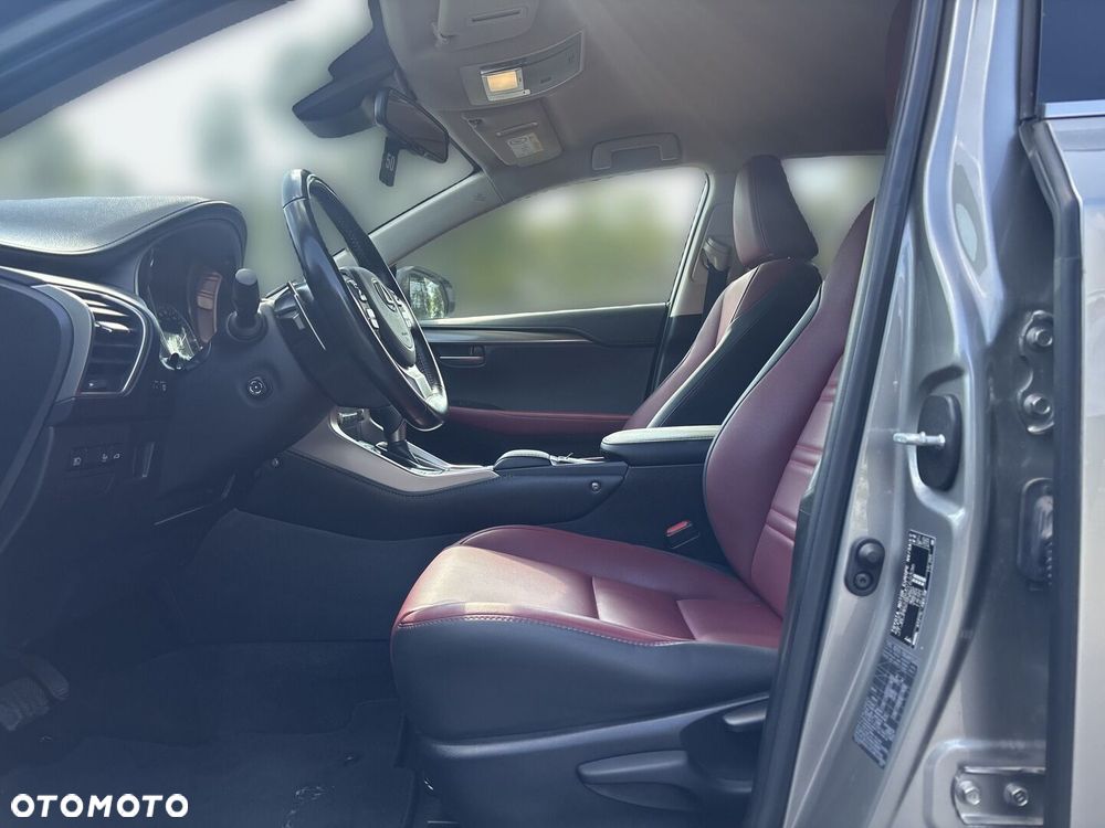 Lexus NX 300h F Impression AWD - 15