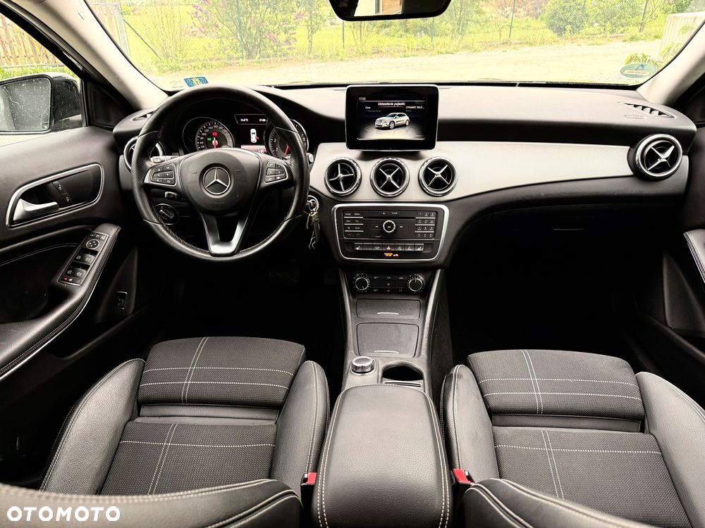 Mercedes-Benz GLA 200 7G-DCT Urban - 7