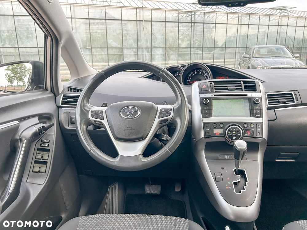 Toyota Verso 1.8 Multidrive Edition - 14