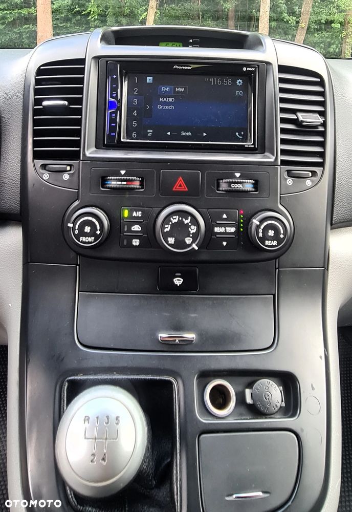 Kia Carnival 2.9 CRDi Tour - 27