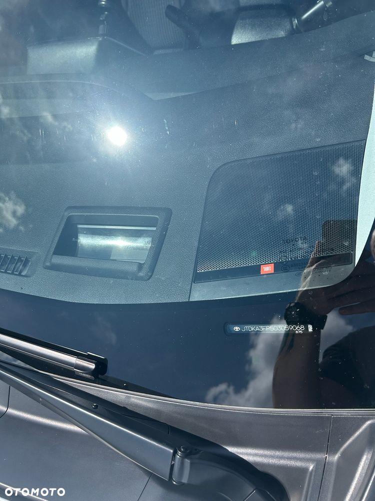 Toyota Prius 1.8 Hybrid Prestige - 6