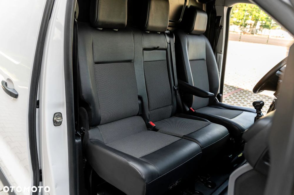 Opel Vivaro - 27