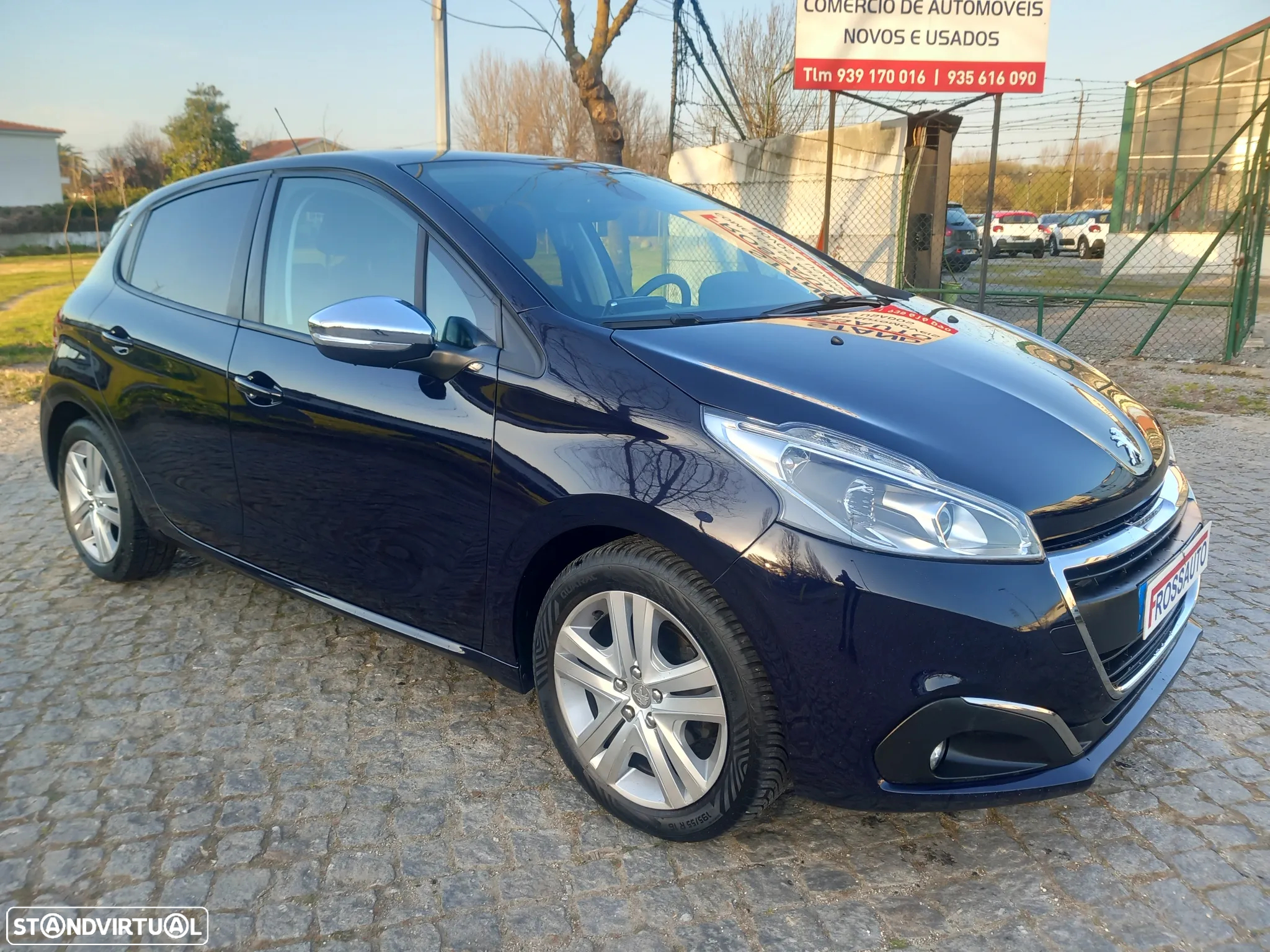Peugeot 208 1.2 PureTech Allure - 2