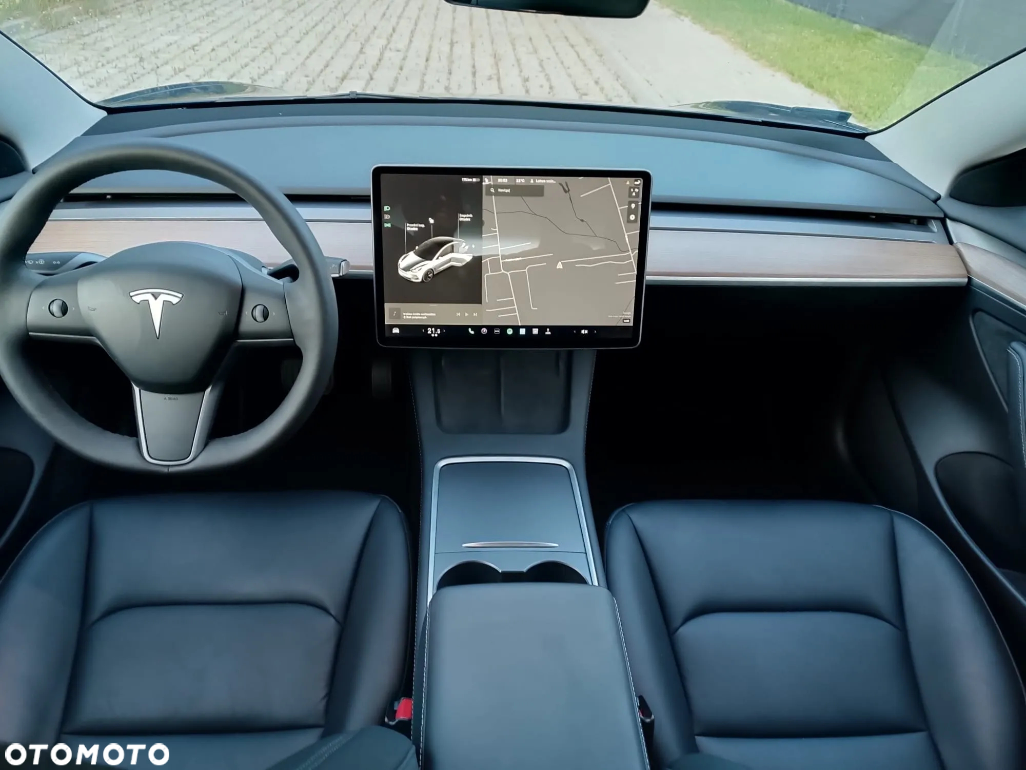 Tesla Model 3 - 14