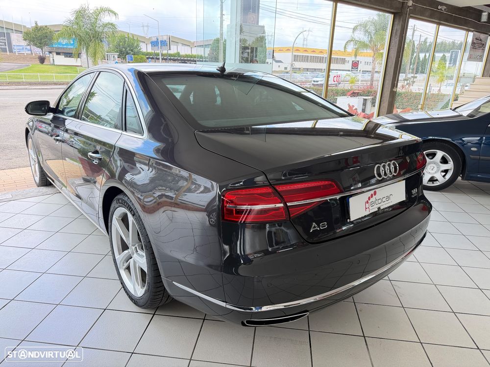 Audi A8 - 3