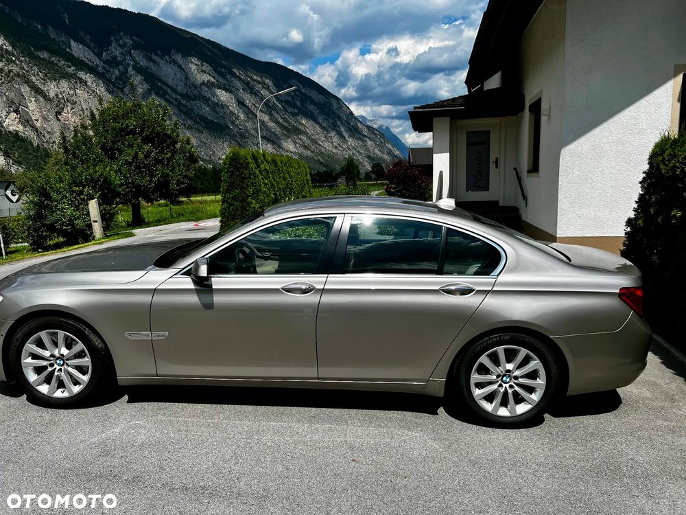 BMW Seria 7 750Li xDrive - 5