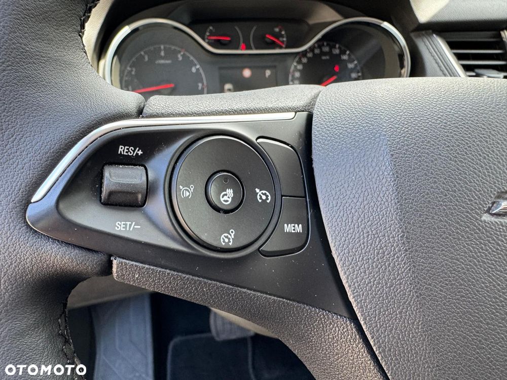 Opel Grandland X 1.2 Start/Stop Automatik INNOVATION - 23