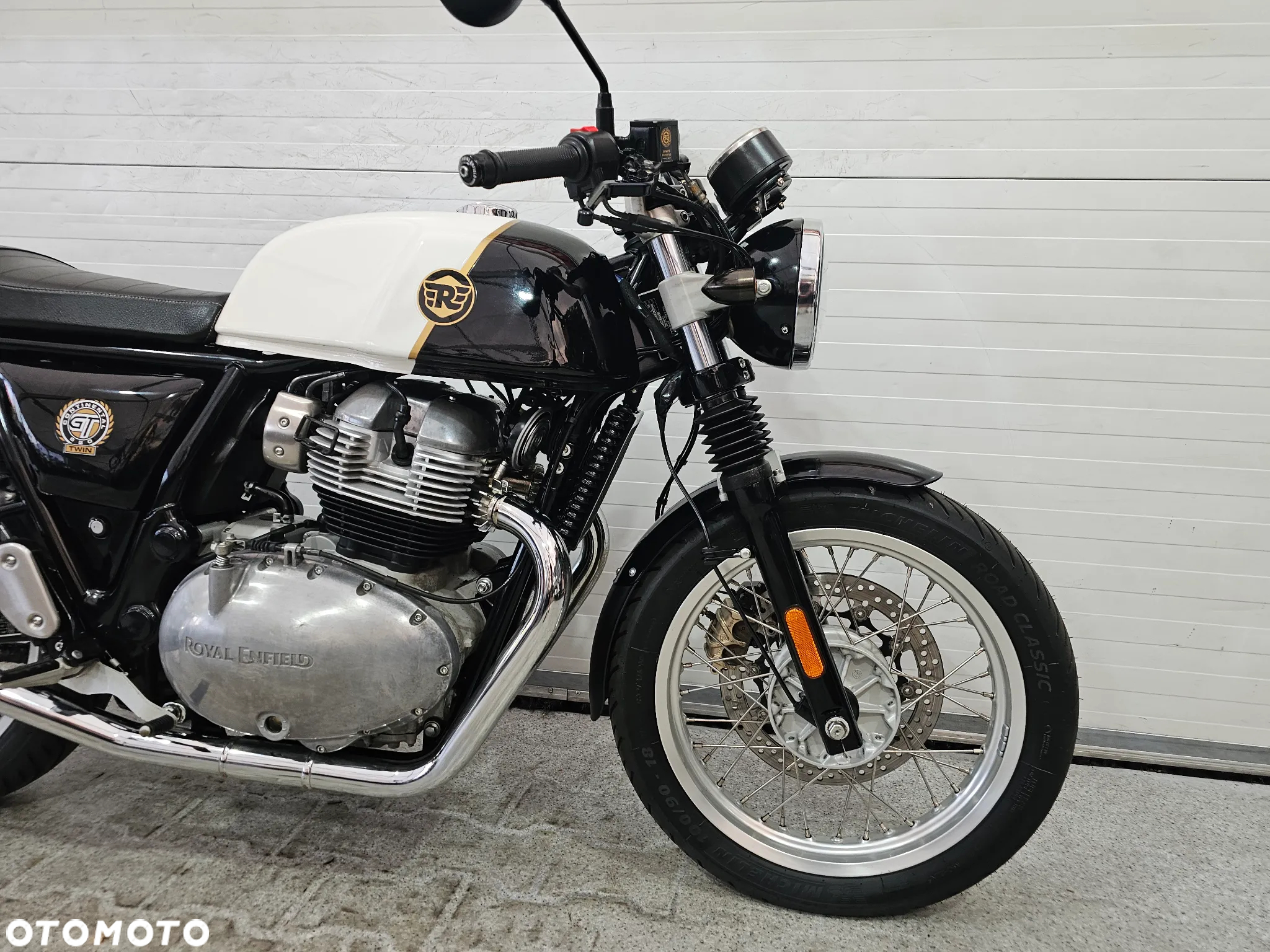 Royal Enfield Continental - 7