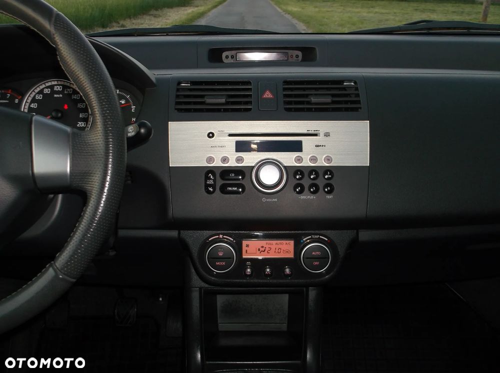 Suzuki Swift 1.3 Comfort - 13