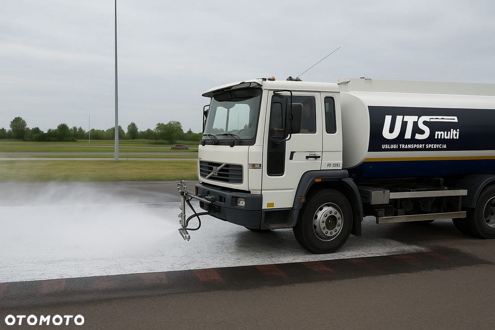 Volvo Fl6 myjka uliczna, drogowa - 1