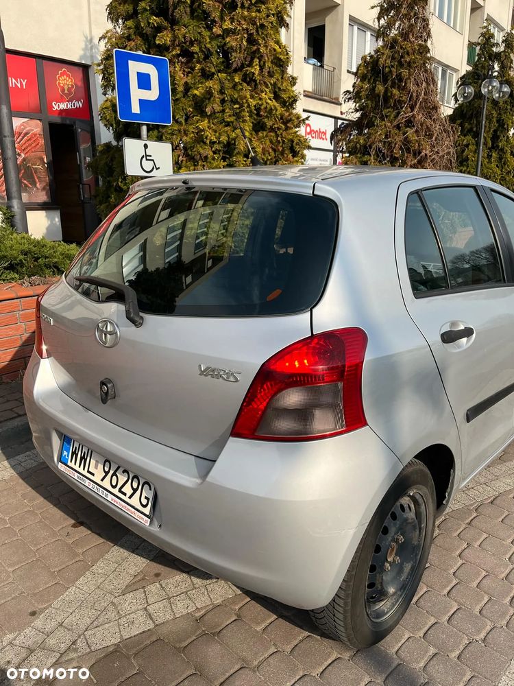 Toyota Yaris 1.3 Luna - 7
