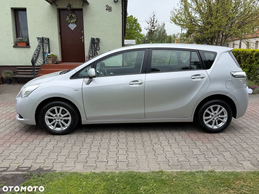 Toyota Verso 1.8 Multidrive Edition - 2