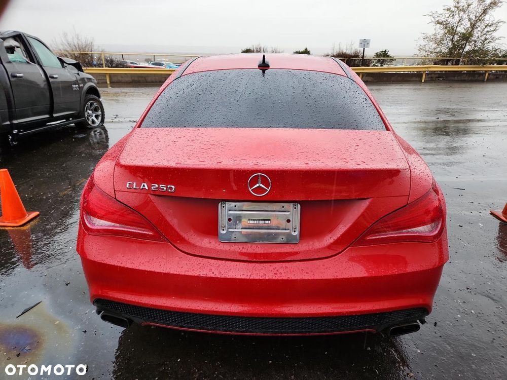 Mercedes-Benz CLA - 6