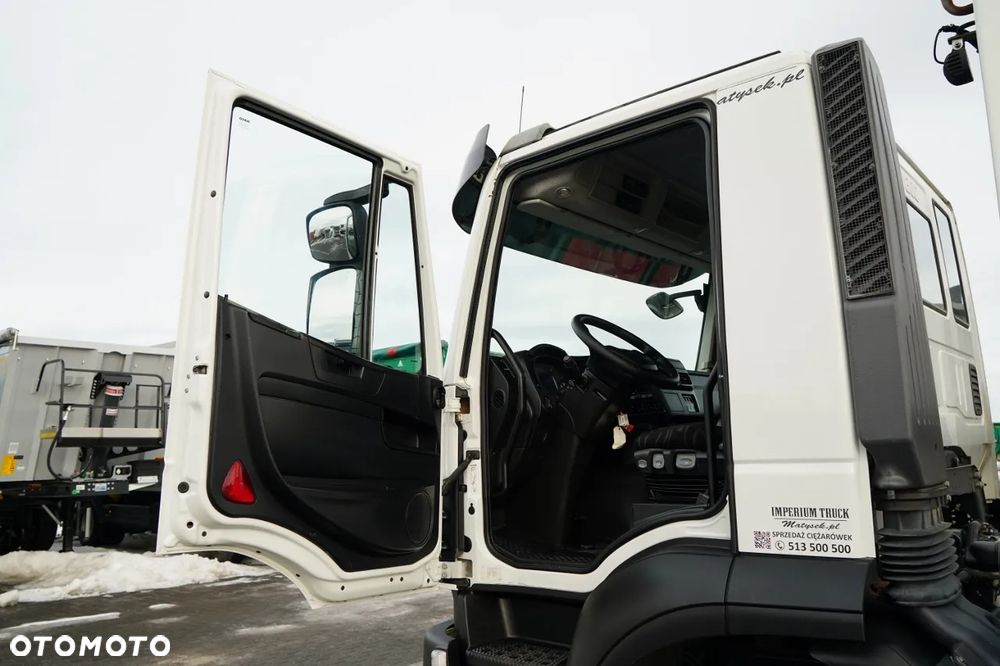 Iveco STRALIS 360 / 6X2 /  LAWETA / PLATFORMA 9,3 M / NAJAZDY HYDRAULICZNE / WYCIĄGARKA / OŚ PODONOSZONA  / EURO 6 - 25