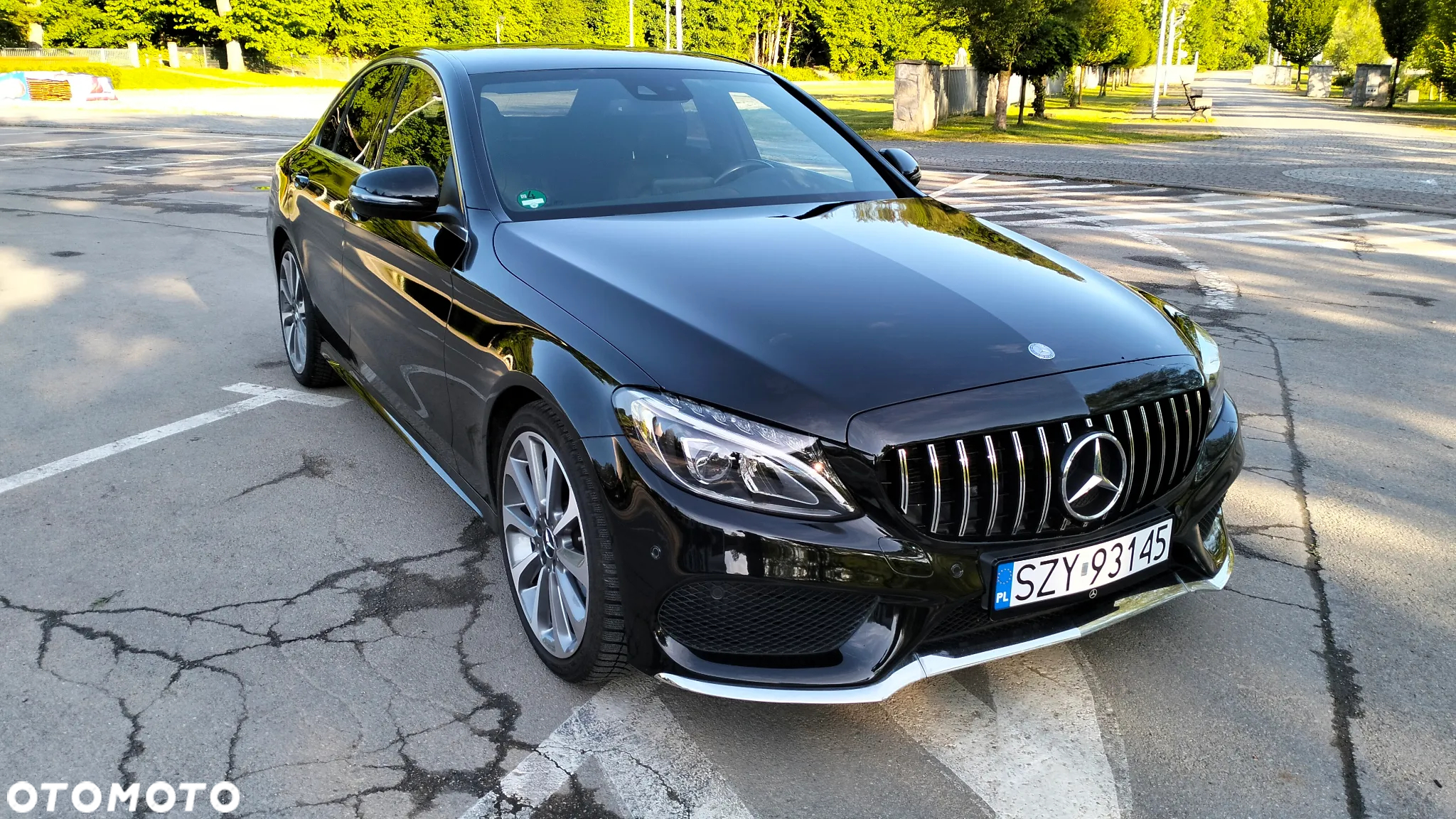 Mercedes-Benz Klasa C 250 9G-TRONIC AMG Line - 3