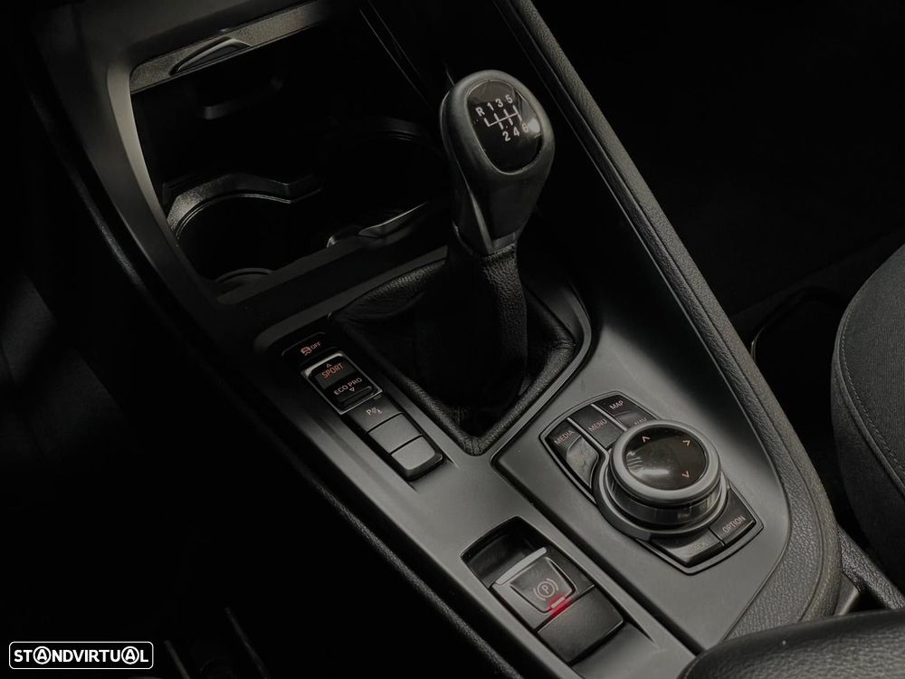 BMW X1 16 d sDrive Advantage - 12