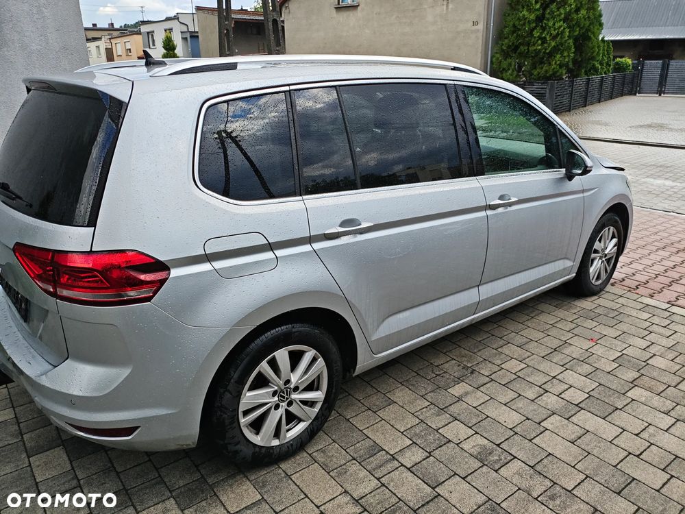 Volkswagen Touran 1.5 TSI ACT OPF Highline - 5
