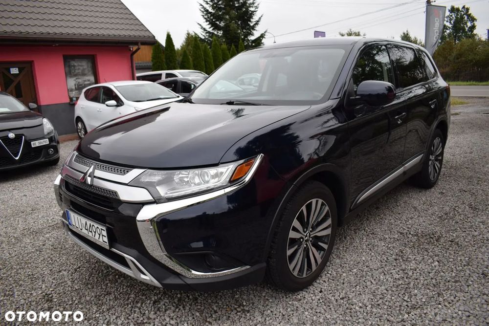 Mitsubishi Outlander 2.4 4WD CVT Instyle - 2