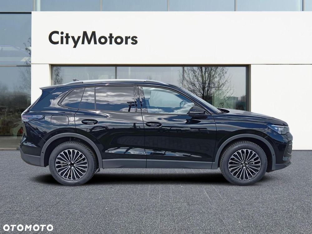 Volkswagen Tiguan - 5