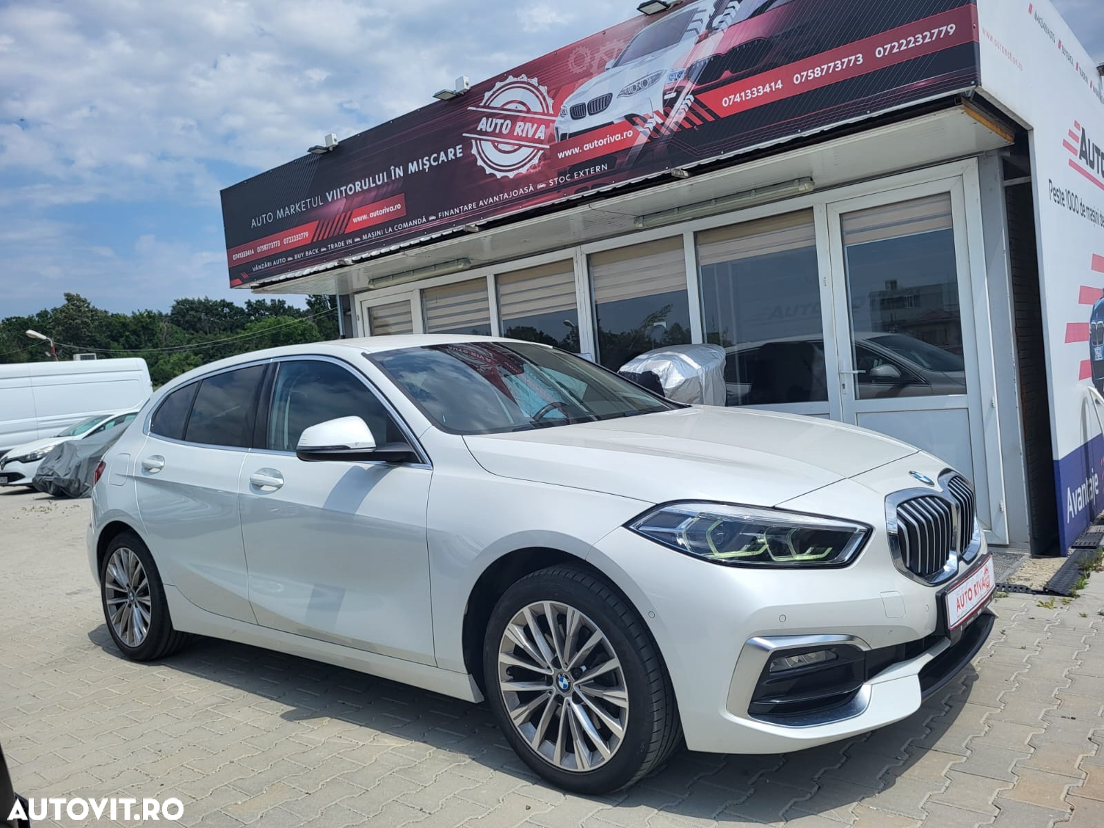 BMW Seria 1 118i Aut. Luxury Line - 2