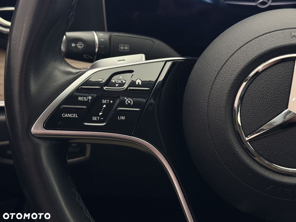 Mercedes-Benz Klasa E 220 d 4-Matic Avantgarde - 22