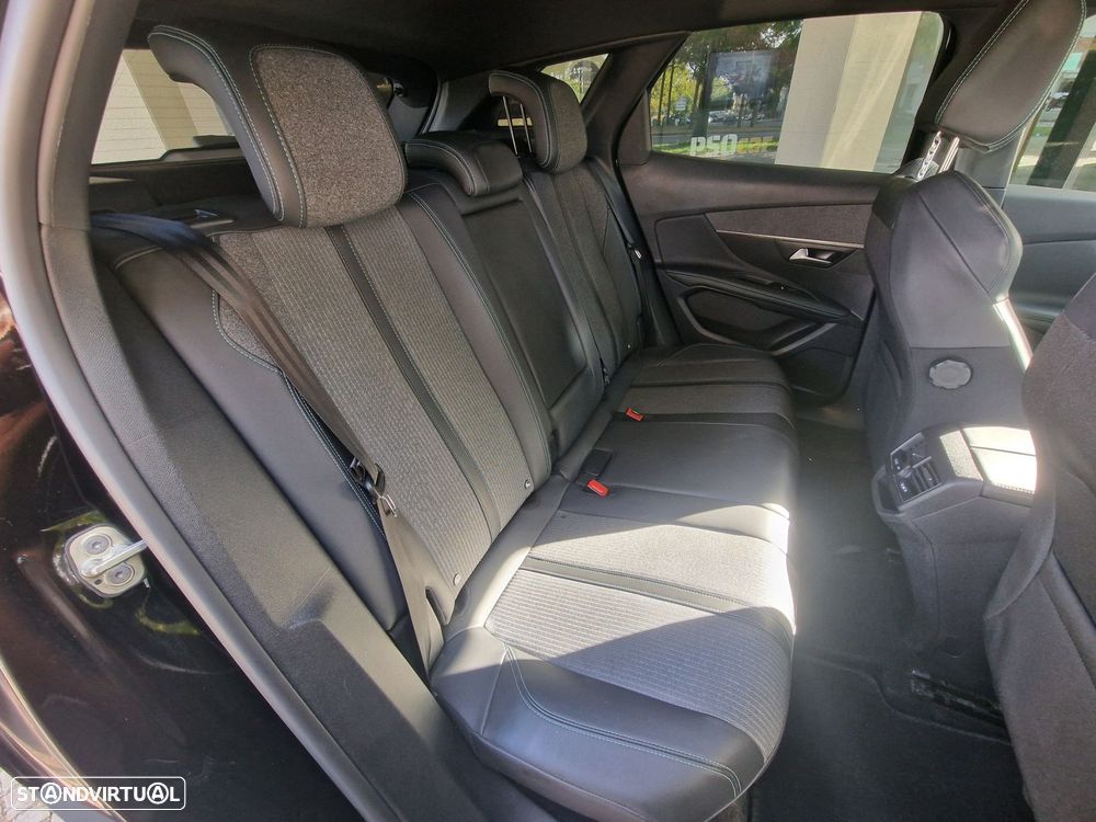 Peugeot 3008 1.5 BlueHDi Allure Pack EAT8 - 15