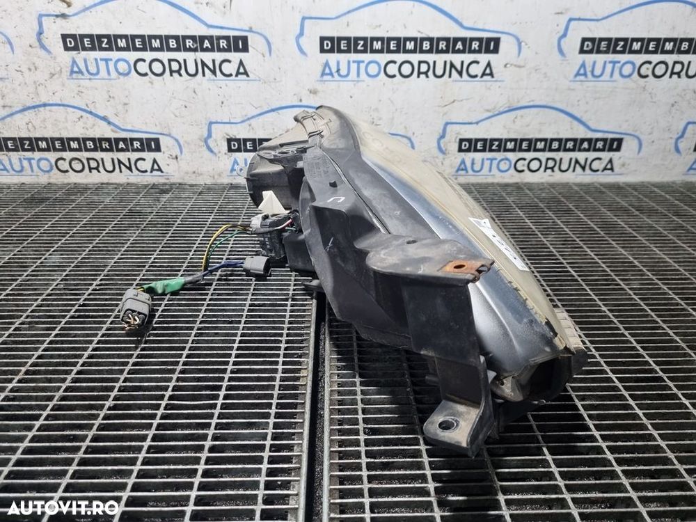 Far Stanga Mazda CX - 7 2006 - 2012 SUV 4 Usi (1273) Xenon - 2