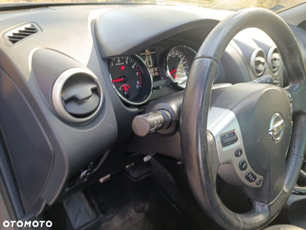 Nissan Qashqai - 17