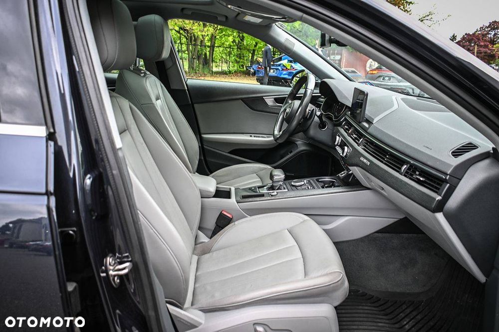 Audi A4 Limousine - 17