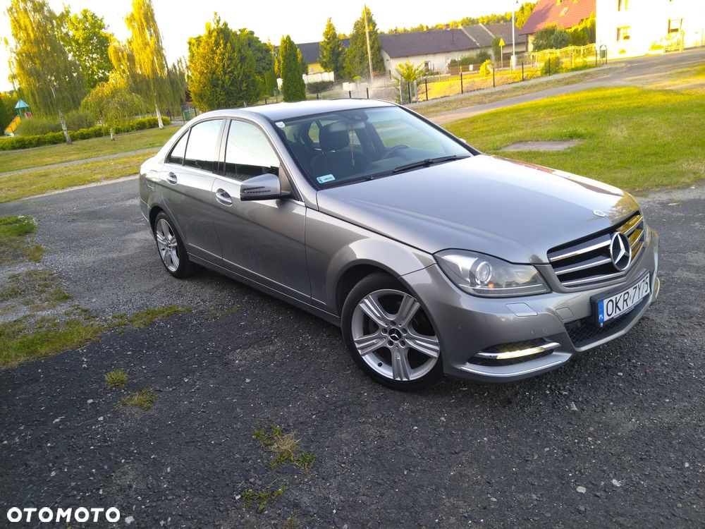 Mercedes-Benz Klasa C 180 CDI DPF (BlueEFFICIENCY) 7G-TRONIC Avantgarde - 1