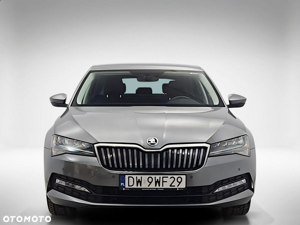 Skoda Superb 2.0 TDI SCR Ambition DSG - 9