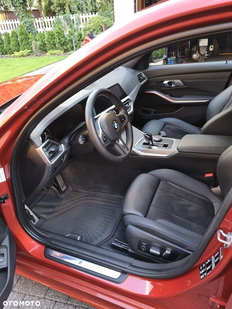 BMW Seria 3 320d M Sport - 8