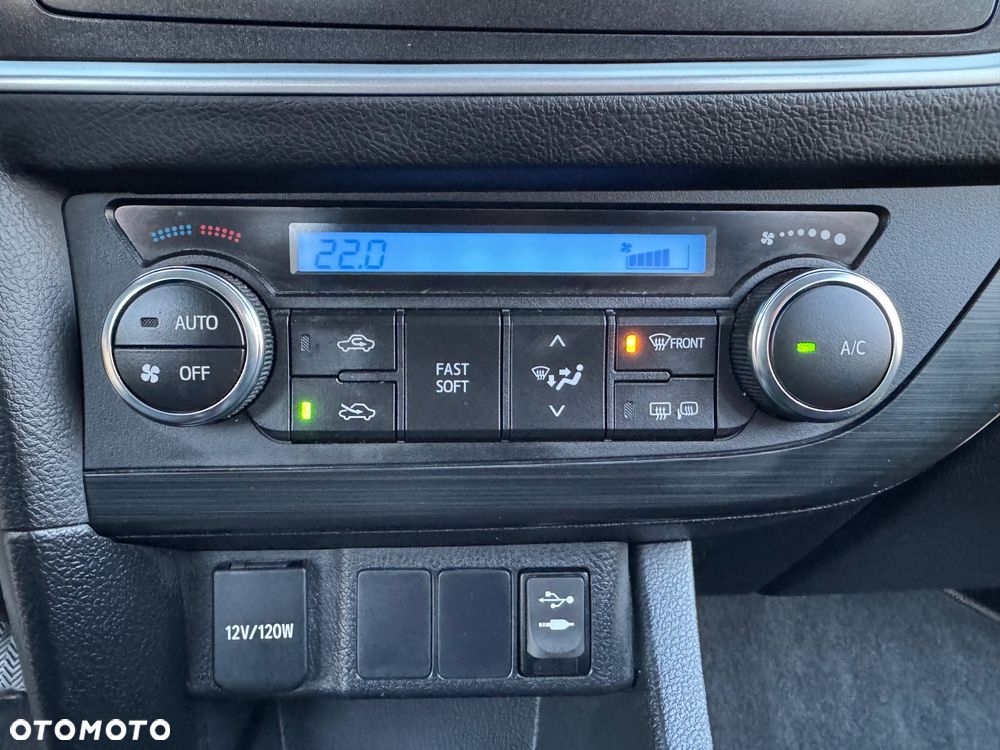 Toyota Auris 1.33 Dual-VVT-i Cool - 35