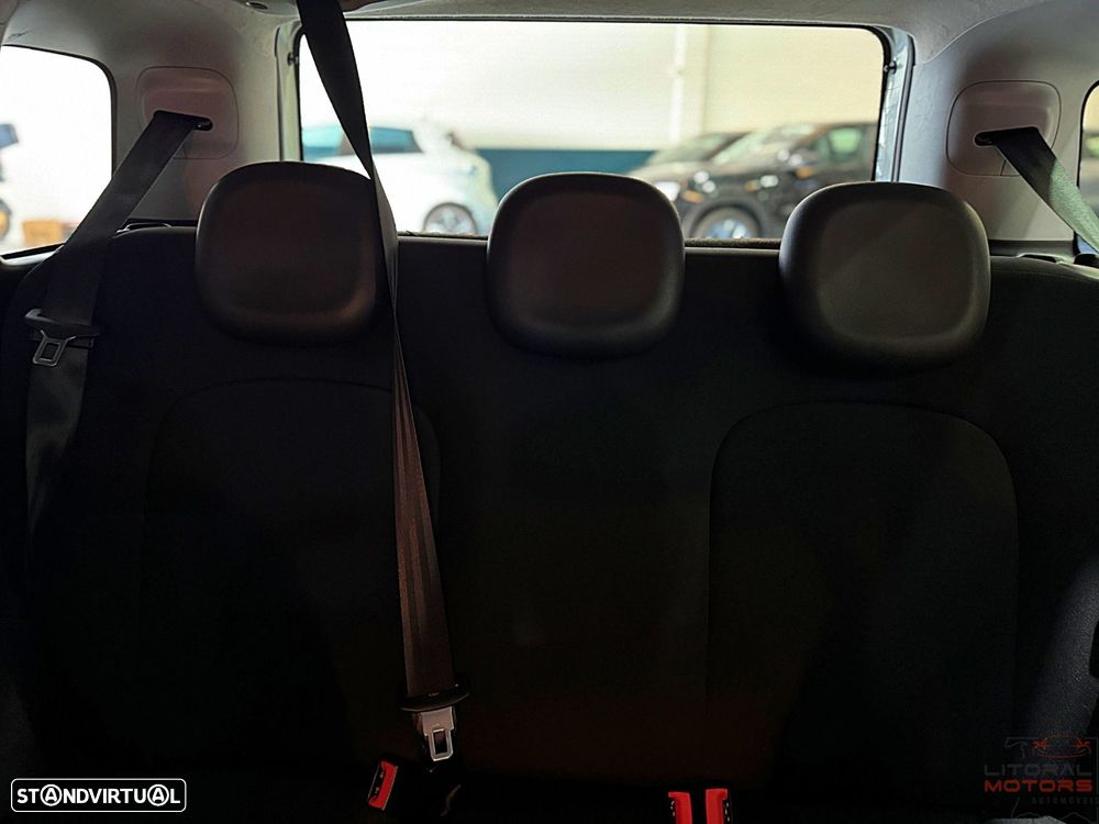 Fiat Panda 1.0 Hybrid City Cross - 31