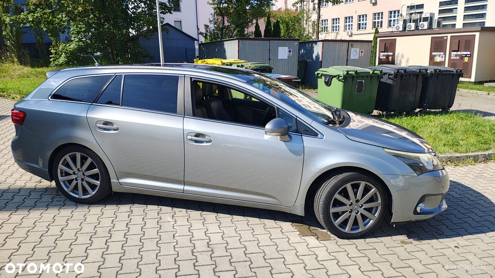 Toyota Avensis - 16